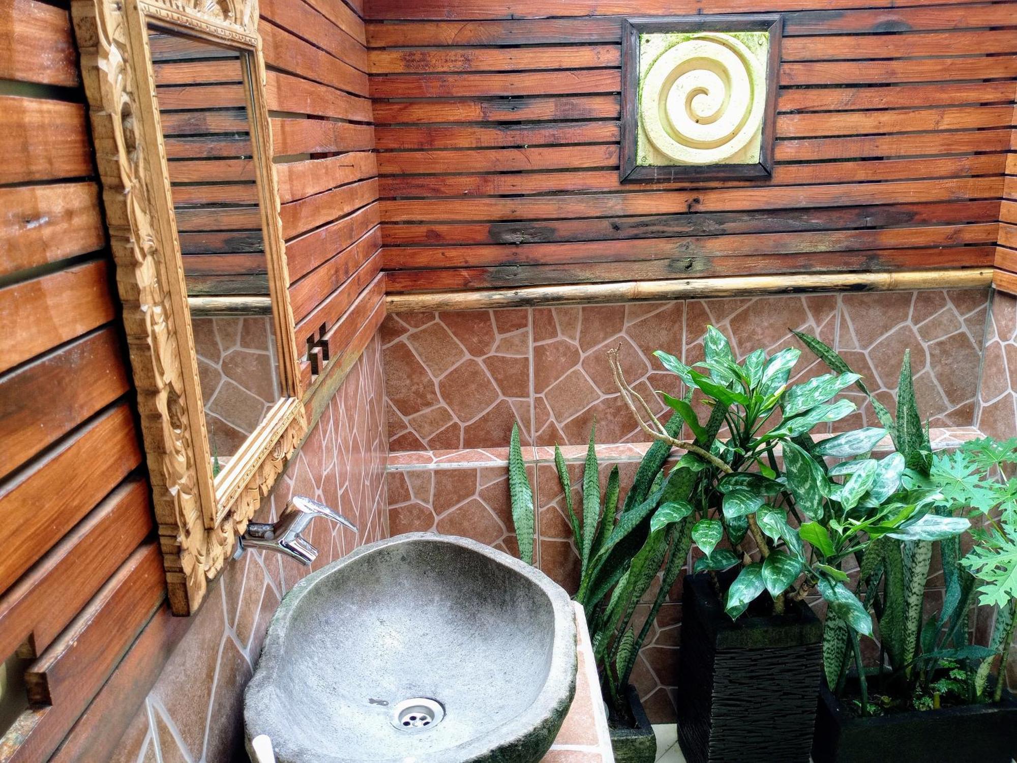 Lafyu Bali Hotel Singaraja  Ngoại thất bức ảnh